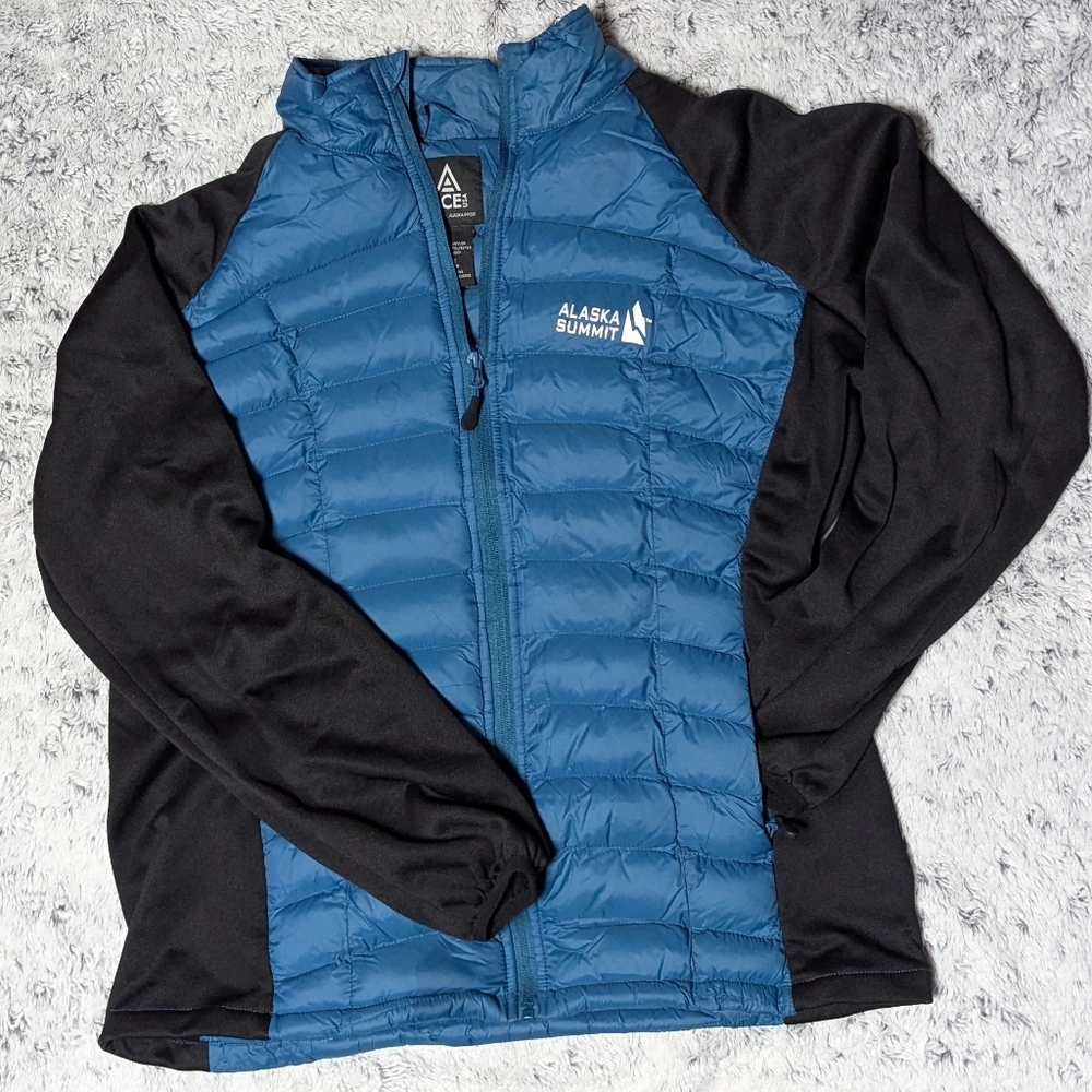 Women's Blue and Black Puffy & Fleece Jacket